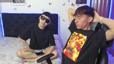 Snapshot of antonythiago_couple chatting on November 14, 5:06 am Antony y thiago online show from November 14, 5:06 am