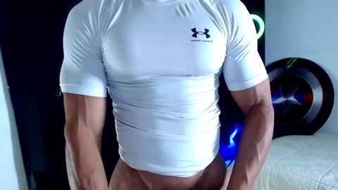 Snapshot of antonywebb94 chatting on September 29, 5:56 am Instagram miguelangel1802 online show from September 29, 5:56 am
