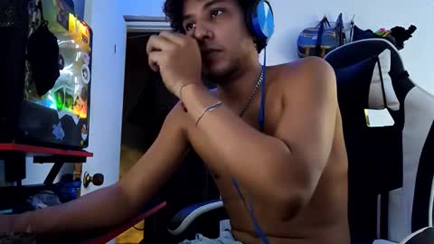 AnuarDHM online show from October 7, 12:52 am