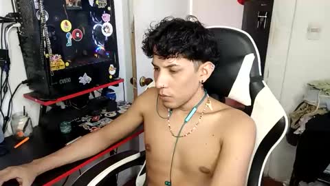 Snapshot of anuardhm chatting on November 14, 4:38 pm AnuarDHM online show from November 14, 4:38 pm