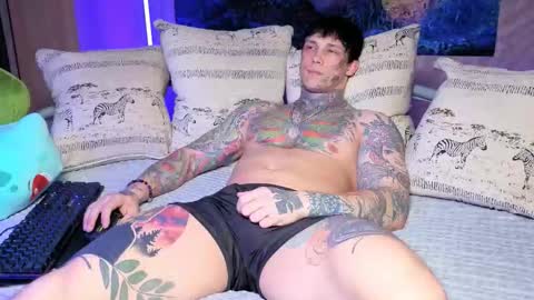 Snapshot of anubisgod88 chatting on November 9, 5:28 am Tom online show from November 9, 5:28 am