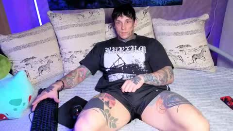 Snapshot of anubisgod88 chatting on November 11, 5:29 am Tom online show from November 11, 5:29 am