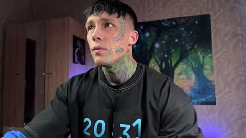 Tom online show from February 2, 6:01 am