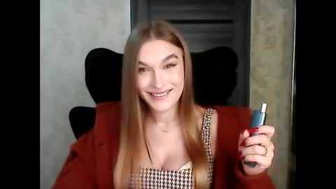 AnyaSmack online show from December 5, 6:48 pm