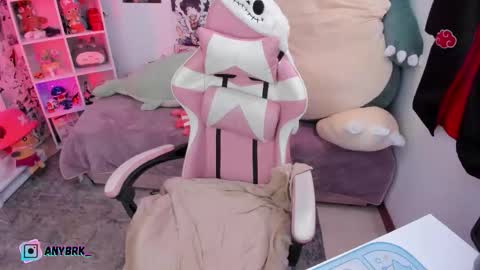 Snapshot of anyburkee chatting on November 4, 11:42 am Any online show from November 4, 11:42 am