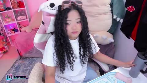 Snapshot of anyburkee chatting on November 21, 2:43 am Any online show from November 21, 2:43 am