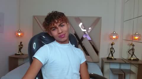 anyelotwink online show from March 26, 4:51 am