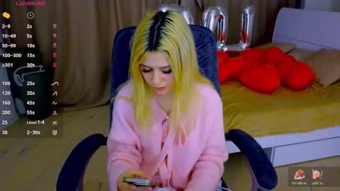 ApheliaStar online show from February 15, 3:53 pm