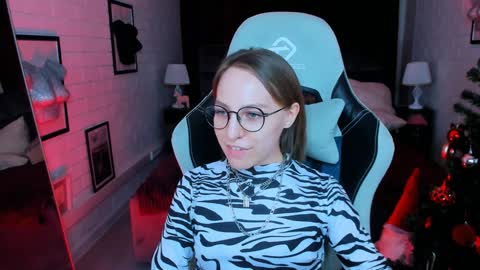 APHEX QUEEN online show from December 6, 7:56 pm