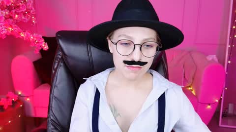 APHEX QUEEN online show from December 13, 7:32 pm