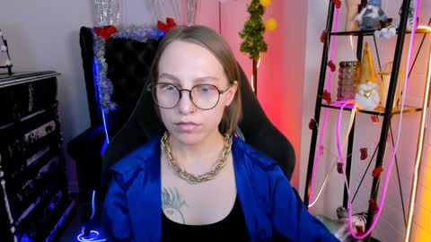 APHEX QUEEN online show from December 14, 4:52 pm