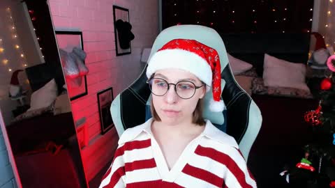 APHEX QUEEN online show from December 17, 1:27 pm