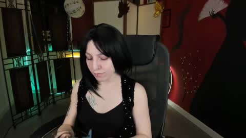 APHEX QUEEN online show from March 12, 1:08 pm