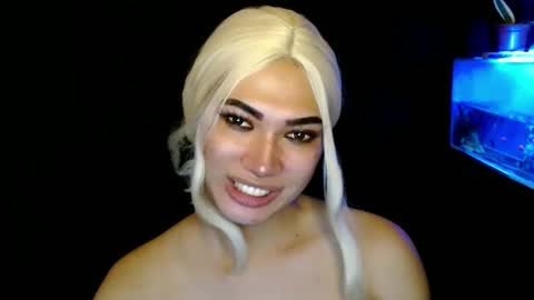 Snapshot of aphr0dite_x chatting on January 4, 7:24 am Roman Goddess online show from January 4, 7:24 am