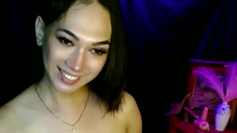 Snapshot of aphr0dite_x chatting on January 21, 4:37 pm Roman Goddess online show from January 21, 4:37 pm