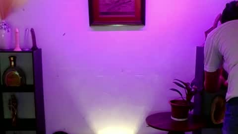 Snapshot of aphr0dite_x chatting on January 27, 9:13 am Roman Goddess online show from January 27, 9:13 am