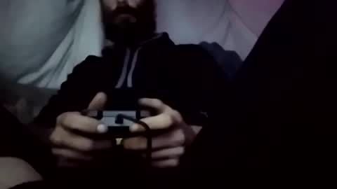 Snapshot of apocolypseanomaly chatting on December 7, 12:35 pm apocolypseanomaly online show from December 7, 12:35 pm