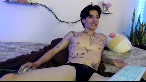 Snapshot of apolo01_ chatting on January 12, 4:08 pm Apolo online show from January 12, 4:08 pm