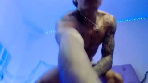 Snapshot of apolo01_ chatting on January 26, 2:52 pm Apolo online show from January 26, 2:52 pm