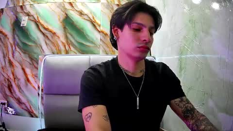 Snapshot of apolo01_ chatting on February 2, 4:11 pm Apolo online show from February 2, 4:11 pm