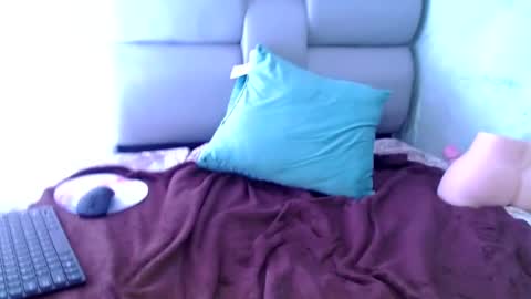 Snapshot of apolo01_ chatting on February 22, 8:20 pm Apolo online show from February 22, 8:20 pm