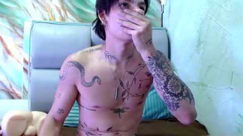 Snapshot of apolo01_ chatting on February 23, 5:39 pm Apolo online show from February 23, 5:39 pm