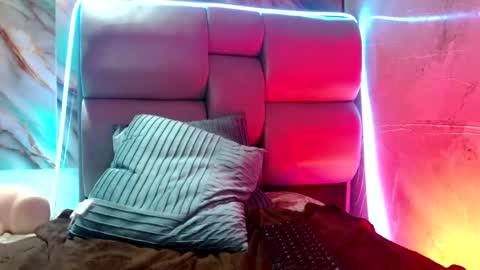 Snapshot of apolo01_ chatting on March 12, 7:49 pm Apolo online show from March 12, 7:49 pm