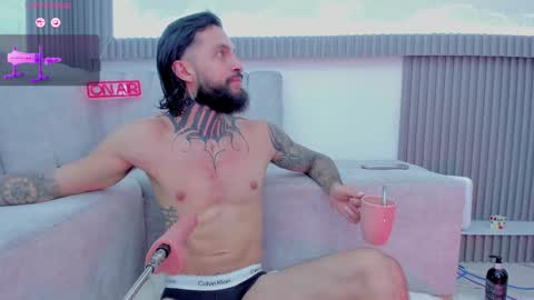 Snapshot of apolo_bianco_ chatting on November 2, 10:12 pm APOLO online show from November 2, 10:12 pm