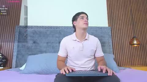 Apolo online show from October 31, 6:31 pm