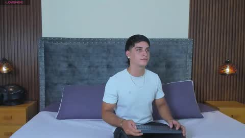 Apolo online show from November 7, 7:25 pm