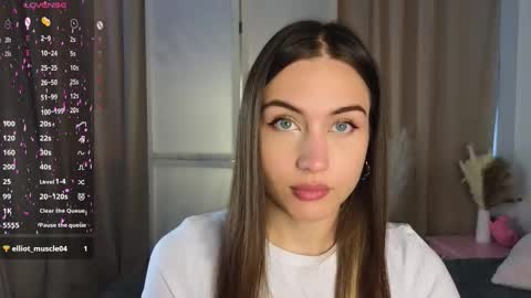 Vicki online show from September 19, 9:11 am