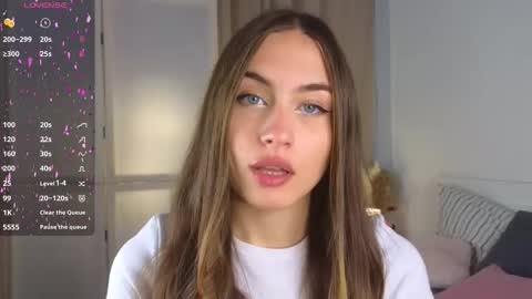 Vicki online show from September 25, 9:02 am