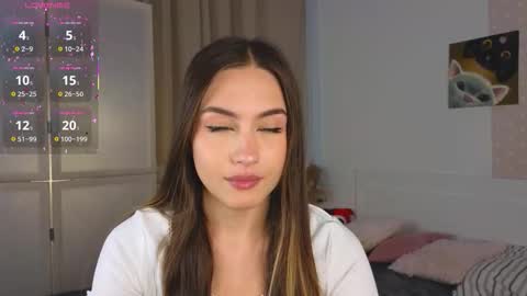 Vicki online show from October 6, 9:07 am