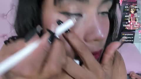 Snapshot of applehot_lr chatting on January 30, 8:22 am sofi y kevin online show from January 30, 8:22 am