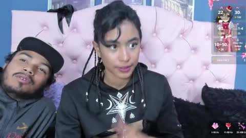 Snapshot of applehot_lr chatting on March 12, 5:24 am sofi y kevin online show from March 12, 5:24 am