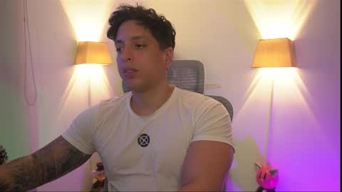 Snapshot of appolo_allen chatting on November 30, 5:11 am insta appolo master online show from November 30, 5:11 am