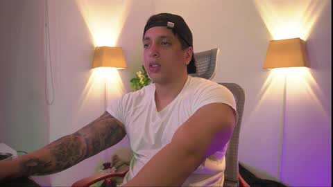 Snapshot of appolo_allen chatting on December 14, 12:49 am insta appolo master online show from December 14, 12:49 am