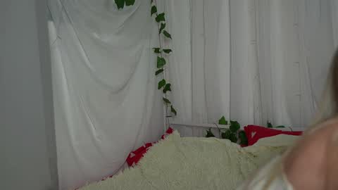  REYNA  my friend   online show from January 14, 3:04 pm