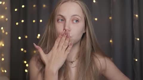  REYNA  my friend   online show from September 23, 3:04 pm