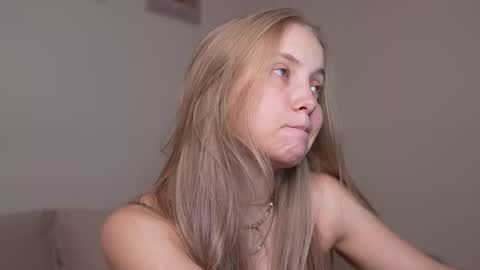  REYNA  my friend   online show from October 14, 3:46 pm