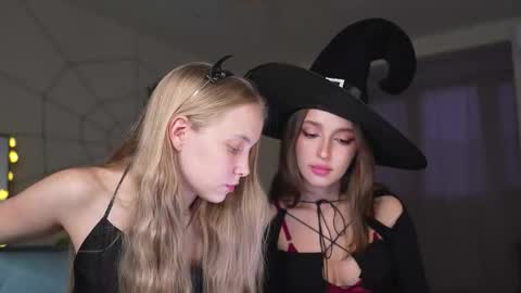  REYNA  my friend   online show from October 31, 2:29 pm