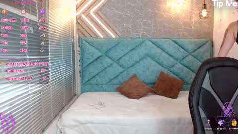 Snapshot of april_dumont chatting on February 13, 6:16 pm April online show from February 13, 6:16 pm