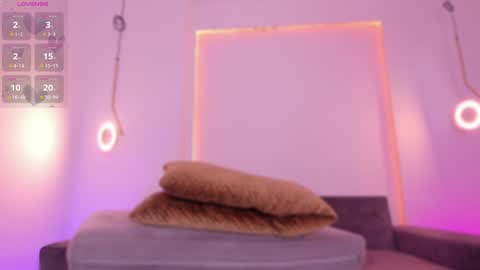 Snapshot of april_ebony18_ chatting on January 13, 1:39 pm April online show from January 13, 1:39 pm