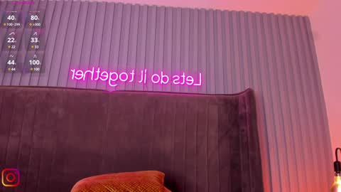 Snapshot of april_ebony18_ chatting on January 17, 1:35 pm April online show from January 17, 1:35 pm