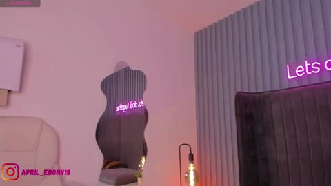 Snapshot of april_ebony18_ chatting on January 22, 10:40 am April online show from January 22, 10:40 am