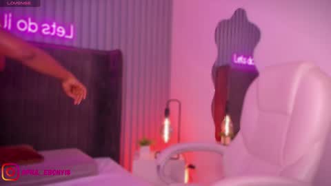 Snapshot of april_ebony18_ chatting on January 28, 10:45 am April online show from January 28, 10:45 am