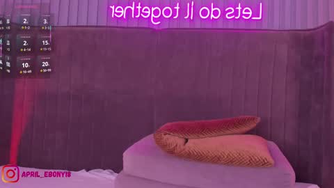 Snapshot of april_ebony18_ chatting on March 6, 1:46 pm April online show from March 6, 1:46 pm