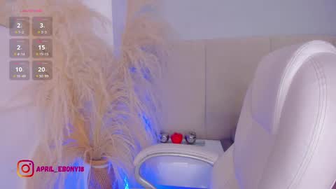 Snapshot of april_ebony18_ chatting on September 19, 10:38 am April online show from September 19, 10:38 am