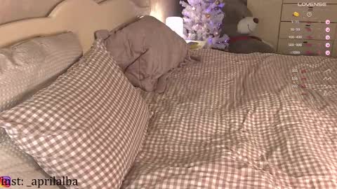 Snapshot of aprilinalba chatting on December 23, 7:06 am ALEKSANDRA POLYAKOVA online show from December 23, 7:06 am