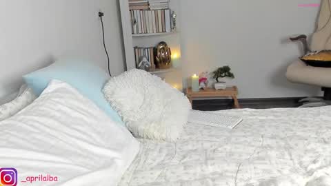 Snapshot of aprilinalba chatting on November 6, 12:44 am ALEKSANDRA POLYAKOVA online show from November 6, 12:44 am